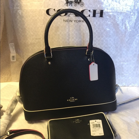 Authentic Coach Crossbody Handbag & Wallet - Picture 2 of 8